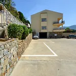 Apartment With Pool