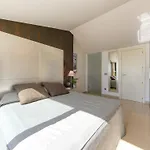 Pretty Apartment With Balcony