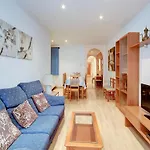 Apartment With Scenic View