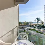 Apartment With Scenic View