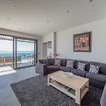 Apartment In Roses With Central Heating