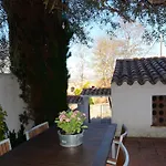 The House In Pals Has 3 Bedrooms