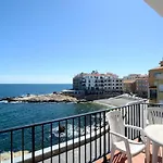 The Apartment In L'Escala Has 1 Bedrooms
