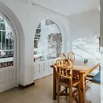 Ferienhaus Mit Privatpool Fuer 6 Personen Ca 100 Qm In Empuriabrava, Costa Brava Golf De Roses
