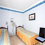 Tasteful Apartment In Roses