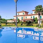 Holiday Home Port Pals Beach By Interhome