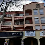 141-Empurialola- Apartamento Con Piscinas En El Centro Y Cerca Del Mar