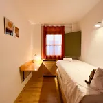 Lugar Perfecto En El Casco Antiguo De Girona