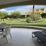 Clota Petita - Piscina Comunitaria