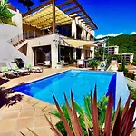 V&V Lloret- Villa Marie Luxury House With Air Conditioning