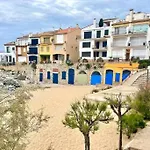 Beachfront Calella Duplex