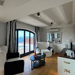 Hotel Trias