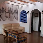Haus In Torroella De Montgri Mit Grossem Garten