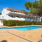 Apartamento Familiar Con Piscina, Terraza Y Wifi, A 450M De La Playa De Riells, Torroella De Montgri - Es-325-20