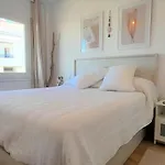 Apartamento Con Terraza Y Vistas Al Mar En Llanca - Es-170-93