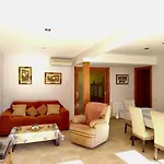 Large Floor With Communal Pool