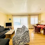 3335 Mirador II