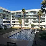 Bonito Apartamento Con Parking Y Piscina En Roses