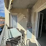 Precioso Moderno Piso Vista Mar
