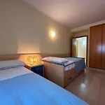 Apartamento Con Parking Y Piscina Comunitaria