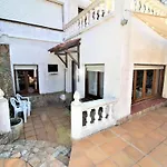 Apartment With Shared Pool In Pals Beach