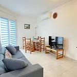 Apartamento C Frente Al Canal Con Terraza