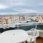 Apartamento C Frente Al Canal Con Terraza