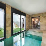 Loft Con Piscina Climatizada De Agua Salada Y Parking En El Centro De Figueres