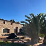 Renovated Barn With Garden And Pool - For 8