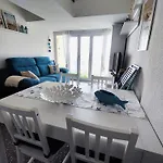 Apartamentos Con Vistas Al Mar