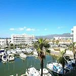 V031 - Port Canigo