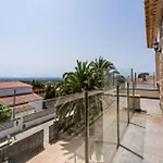 Modern Apartment In Roses With Swimming Pool