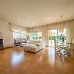 Beverly Hills Lux Villa - Design Villa