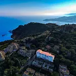 Eden Mar Apt 19