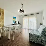 Apartamento Con Vistas Al Mar En Roses, 2 Dormitorios - Es-258-16