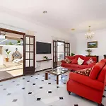 Linda Casa Con Piscina