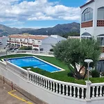 Cozy House With Sea Views, Terrace And Swimming Pool