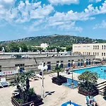 Hauzify I Apartament Apolo