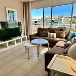 A 600 Metros De La Playa Con Piscina, Ideal Para Familias