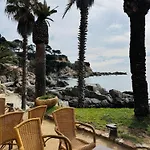 Studio Acapulco