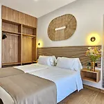 Lagom Apartments New, 5 Min Walk From The Sea