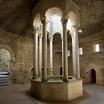 Banos Arabes