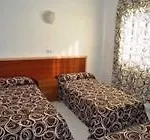 Apartamentos Ar Monjardi