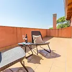Villa Lola