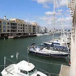 Star Port Moxo