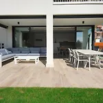 Luxury Central Apartments, Illa Blanca, Calella