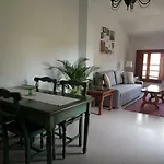 Lets Holidays Terrace Apartment 2