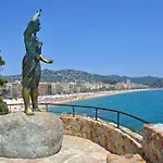 Apartment In Lloret De Mar - 104277 By Mo Rentals