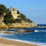 Apartment In Lloret De Mar - 104277 By Mo Rentals