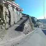 Escapade 1